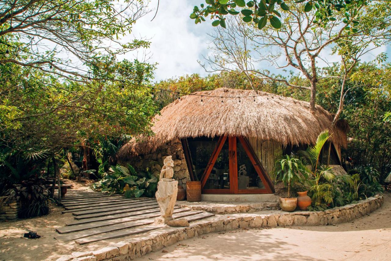 Ikal Tulum Hotel Экстерьер фото The entrance to the spa at Xcaret Eco Park